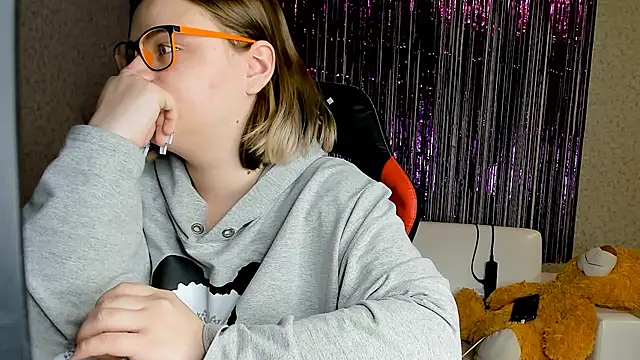 Seductive She Wolf online show from 03-11-25, 05:57