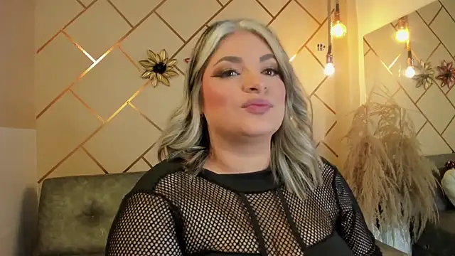 marianeporter   online show from 12-14-25, 12:05