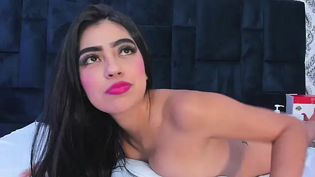 Snapshot of Mia-Monroe chatting on 02-20-25, 01:57 Mia-Monroe online show from 02-20-25, 01:57