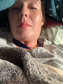 Snapshot of KatieBARBiE98 chatting on 12-02-24, 01:57 KatieBARBiE98 online show from 12-02-24, 01:57