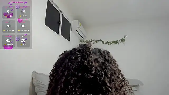 ashley lemus online show from 11-06-25, 01:17