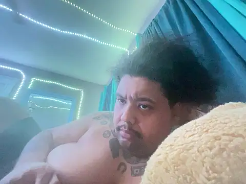 Snapshot of chubbydominican chatting on 02-14-25, 09:56 chubbydominican online show from 02-14-25, 09:56