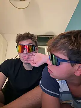 calleaaaa online show from 10-27-25, 06:01