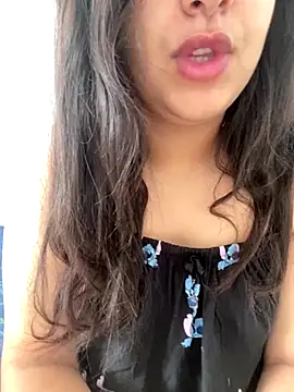 yassminsexy22 online show from 09-15-25, 11:10