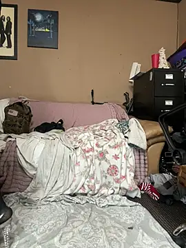 Snapshot of UtopianMisfit1 chatting on 02-14-26, 12:40 UtopianMisfit1 online show from 02-14-26, 12:40