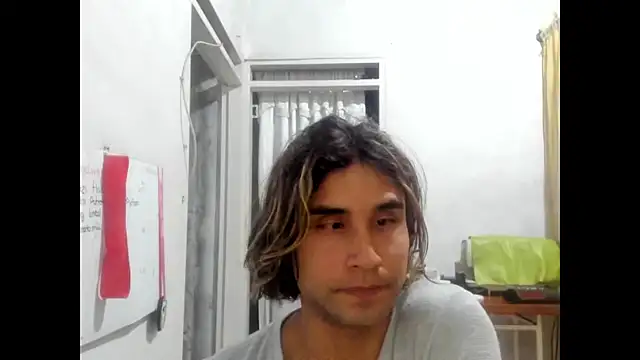 Snapshot of SophiaLevis chatting on 01-19-25, 01:43 SophiaLevis online show from 01-19-25, 01:43