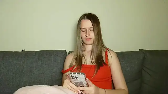 Submissive love online show from 02-26-25, 11:59