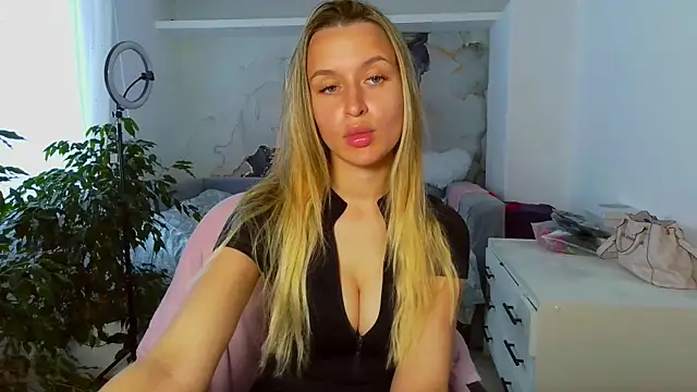 Submissive love online show from 06-13-26, 01:53
