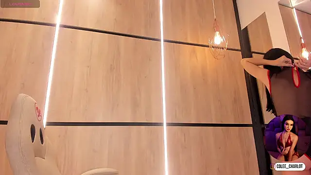 Snapshot of charlotte_colee chatting on 10-30-25, 11:33 charlotte colee online show from 10-30-25, 11:33