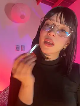 sweeet peach online show from 03-18-26, 03:53