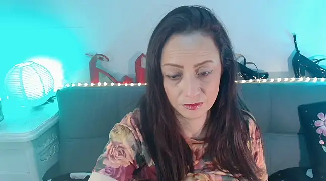 catalinamommyx online show from 01-31-25, 08:22