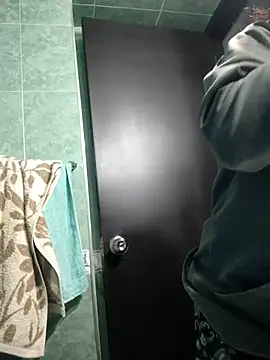 catalinamommyx online show from 10-13-25, 01:05