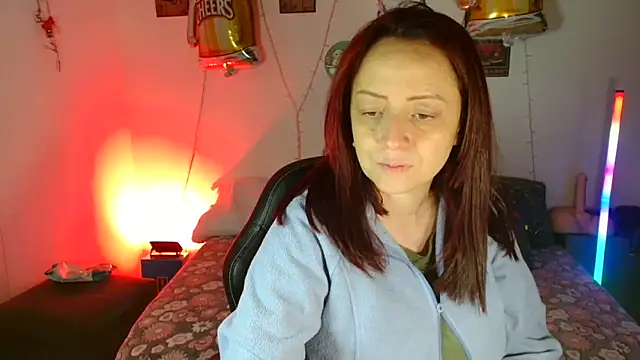 catalinamommyx online show from 10-20-25, 05:19