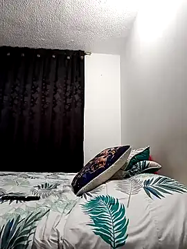 Bonny Klote online show from 01-14-25, 01:47