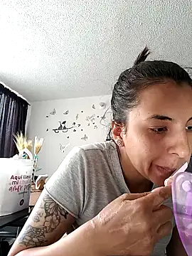 Bonny Klote online show from 02-08-25, 06:12