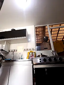 Bonny Klote online show from 12-14-25, 02:11