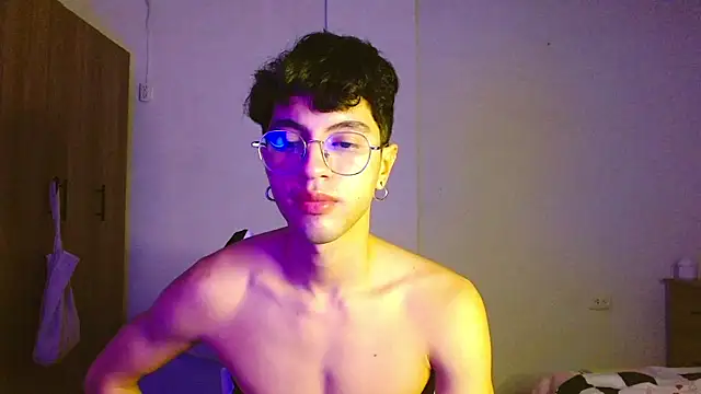 Angelligth online show from 10-18-25, 04:04