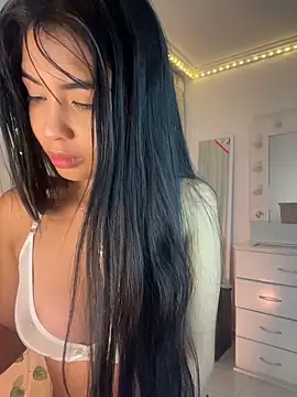 lina pink online show from 03-22-26, 04:38