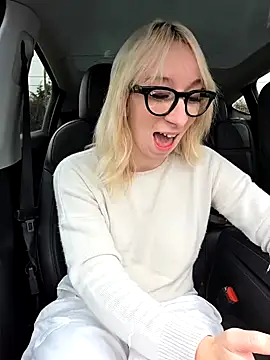 Snapshot of Giuliana_baby chatting on 02-06-25, 08:50 Giuliana baby online show from 02-06-25, 08:50