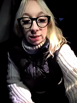 Snapshot of Giuliana_baby chatting on 02-18-25, 05:53 Giuliana baby online show from 02-18-25, 05:53