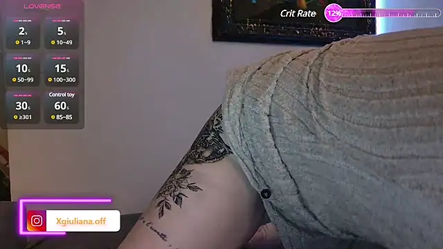 Snapshot of Giuliana_baby chatting on 02-24-25, 05:33 Giuliana baby online show from 02-24-25, 05:33