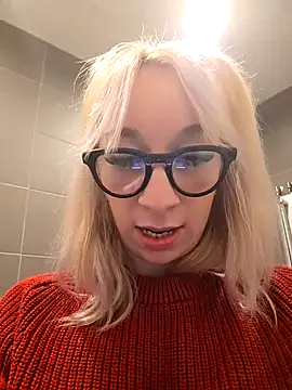 Snapshot of Giuliana_baby chatting on 02-27-25, 03:59 Giuliana baby online show from 02-27-25, 03:59