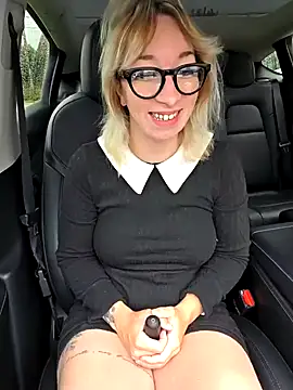 Snapshot of Giuliana_baby chatting on 09-10-25, 07:19 Giuliana baby online show from 09-10-25, 07:19