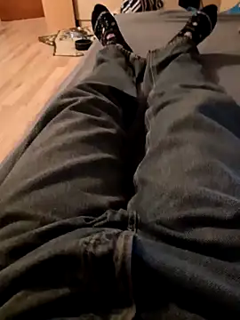 Snapshot of Big_Dick_22_in_Room chatting on 12-13-24, 03:43 Big Dick 22 in Room online show from 12-13-24, 03:43