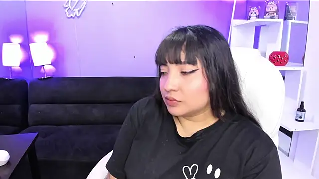 Emma monserrat online show from 05-28-26, 11:29