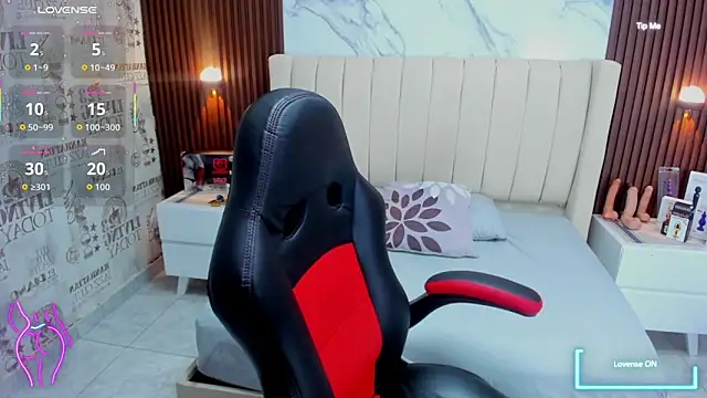 Snapshot of CAMILAGRAY chatting on 02-17-26, 12:12 CAMILAGRAY online show from 02-17-26, 12:12