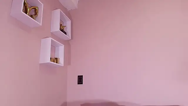 Snapshot of veronica_sinner_ chatting on 02-23-26, 04:15 veronica sinner online show from 02-23-26, 04:15