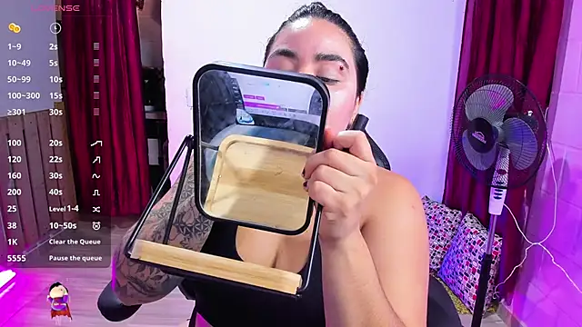 Snapshot of Sharon_hils chatting on 01-03-25, 05:42 Sharon hils online show from 01-03-25, 05:42