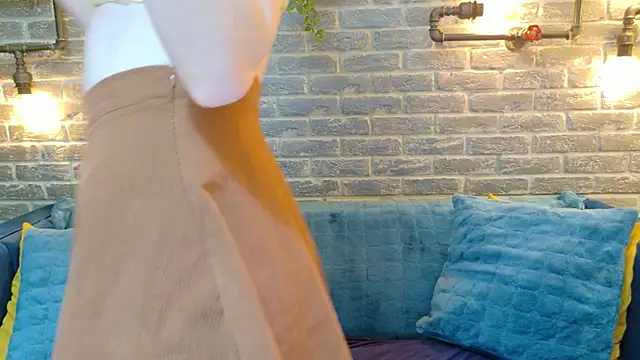 LisaCaprice online show from 04-03-26, 04:21