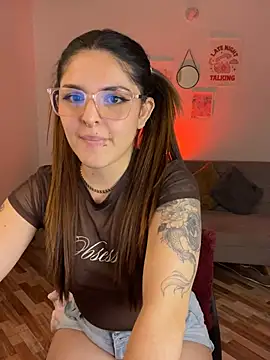 Snapshot of Mariangeel chatting on 01-25-25, 12:59 Mariangeel online show from 01-25-25, 12:59