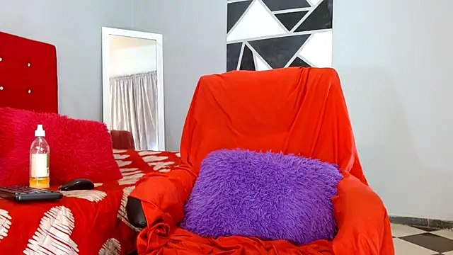 Snapshot of kattysex74 chatting on 02-12-25, 02:32 kattysex74 online show from 02-12-25, 02:32