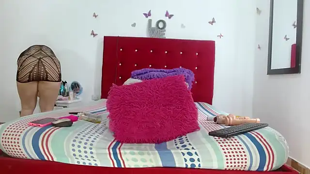 Snapshot of kattysex74 chatting on 09-24-25, 03:04 kattysex74 online show from 09-24-25, 03:04