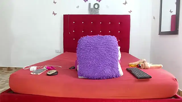 Snapshot of kattysex74 chatting on 11-14-25, 03:11 kattysex74 online show from 11-14-25, 03:11