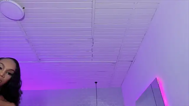 Snapshot of ChaynnaCooper chatting on 01-16-25, 02:19 ChaynnaCooper online show from 01-16-25, 02:19