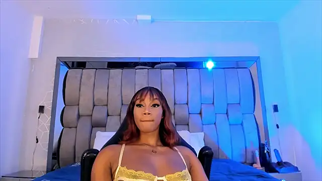 Snapshot of ChaynnaCooper chatting on 03-01-25, 06:11 ChaynnaCooper online show from 03-01-25, 06:11