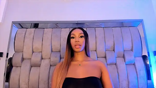 Snapshot of ChaynnaCooper chatting on 03-21-25, 03:13 ChaynnaCooper online show from 03-21-25, 03:13