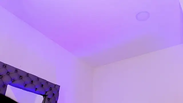 SamanthaFerrer   online show from 02-24-25, 07:41