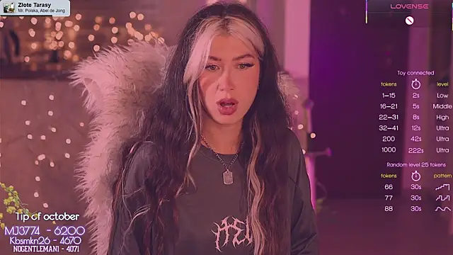 Virtual Wafu online show from 10-21-25, 07:03