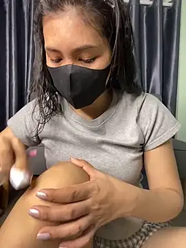 Snapshot of Ly_Coca24 chatting on 03-03-25, 01:20 Ly Coca24 online show from 03-03-25, 01:20