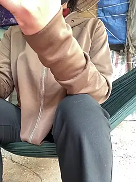 Snapshot of Ly_Coca24 chatting on 03-09-26, 05:55 Ly Coca24 online show from 03-09-26, 05:55