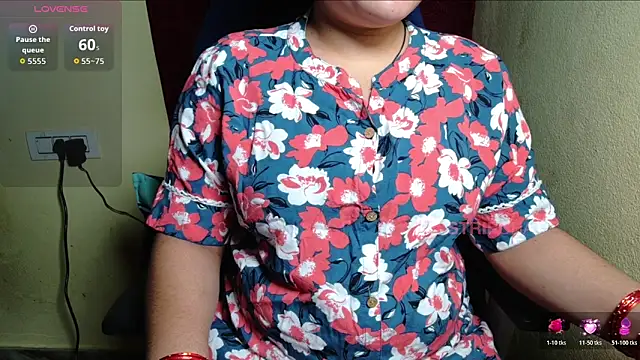 Snapshot of sindhu_22 chatting on 04-28-26, 06:13 sindhu 22 online show from 04-28-26, 06:13