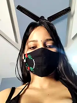 Snapshot of Varnika_aarora chatting on 12-27-24, 08:13 Varnika aarora online show from 12-27-24, 08:13