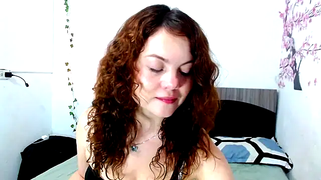 Snapshot of Ruby_Klarc chatting on 06-02-26, 02:46 Ruby Klarc online show from 06-02-26, 02:46