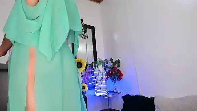 Chanel shaw online show from 12-24-24, 01:28