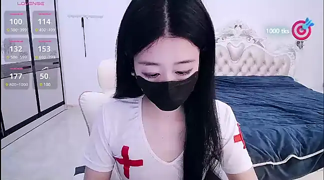 CN-xiaofei online show from 02-18-25, 11:22