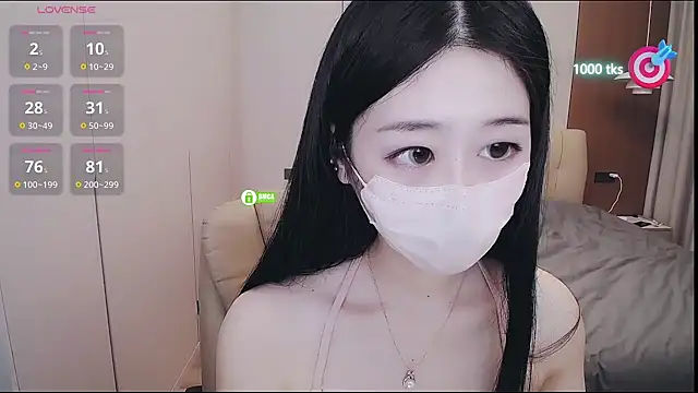 CN-xiaofei online show from 10-29-25, 03:36